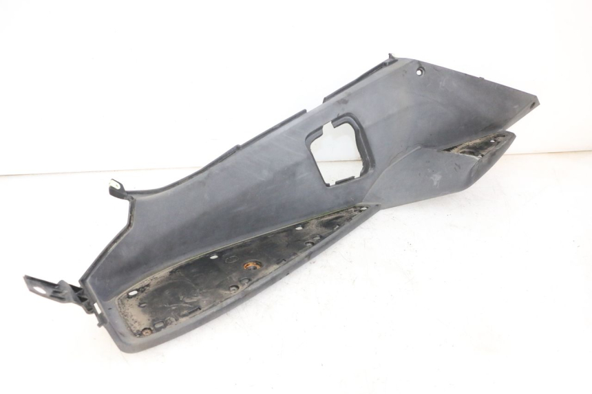 photo de LEFT FLOOR PANEL PEUGEOT SATELIS 250 (2006 - 2012) - Component detail