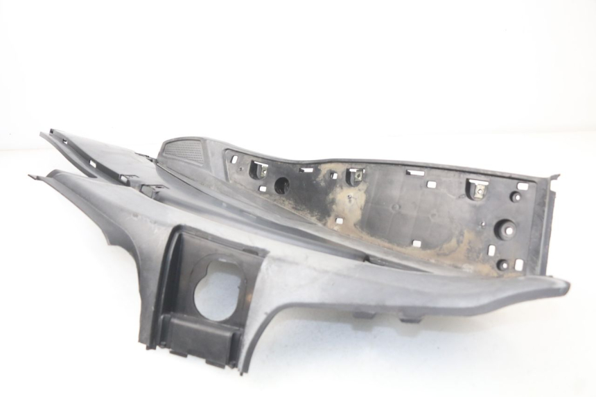 photo de LEFT FLOOR PANEL RAZZO STEED 125 (2012 - 2018) - Fixing points details
