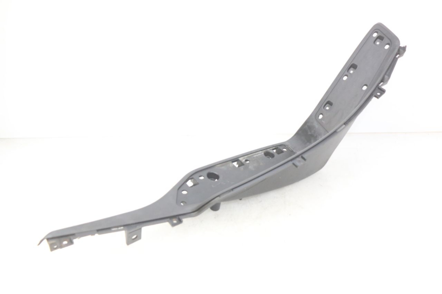 photo de LEFT FOOTREST KYMCO X-TOWN XTOWN 125 (2016 - 2021) - Alternative perspective