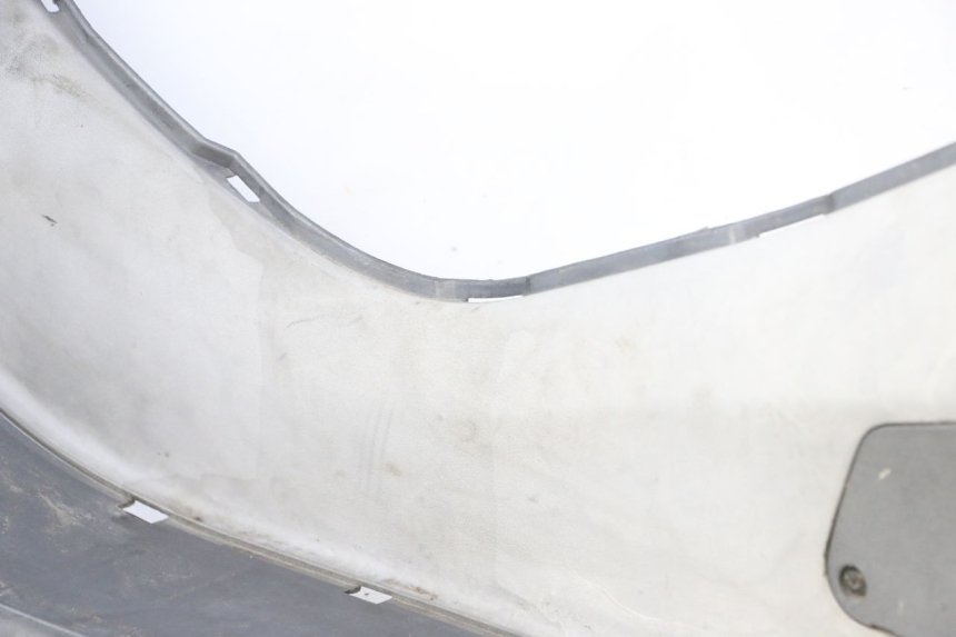 photo de LEFT FOOTREST PIAGGIO X9 EVOLUTION 125 (2003 - 2007) - Surface and material condition