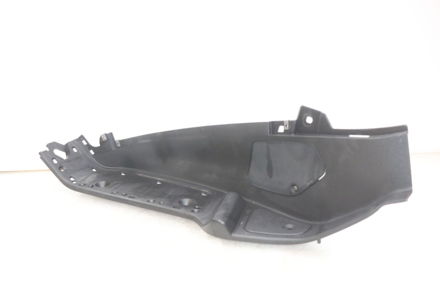photo de LEFT FOOTREST PIAGGIO XEVO - X EVO 125 (2007 - 2017) - Main view