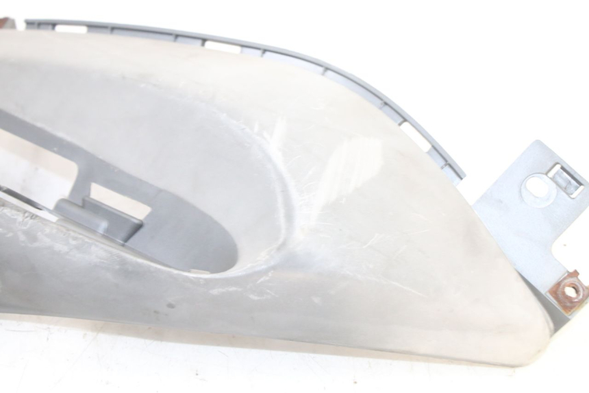 photo de LEFT FLOOR PANEL YAMAHA NEOS NEO'S 4T 50 (2008 - 2016) - Technical close-up