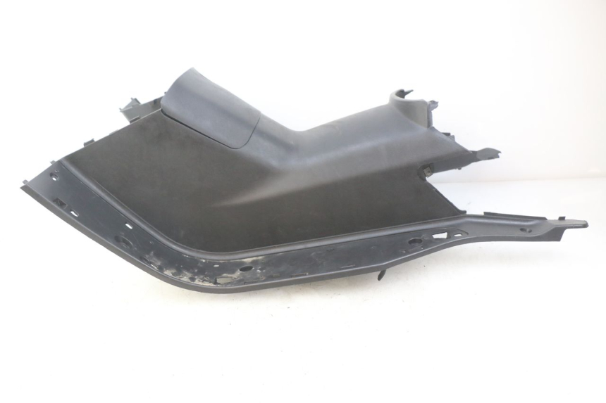 photo de FOOTREST REVATTO IMPERATOR 125 (2007 - 2015) - Surface and material condition