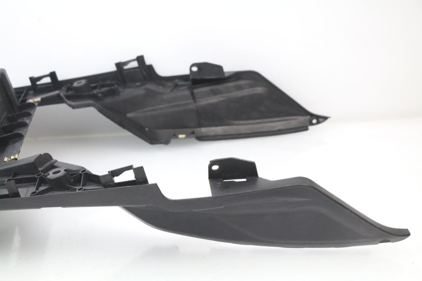 photo de FLOOR PANEL SYM JET 4 50 (2010 - 2014) - Technical close-up