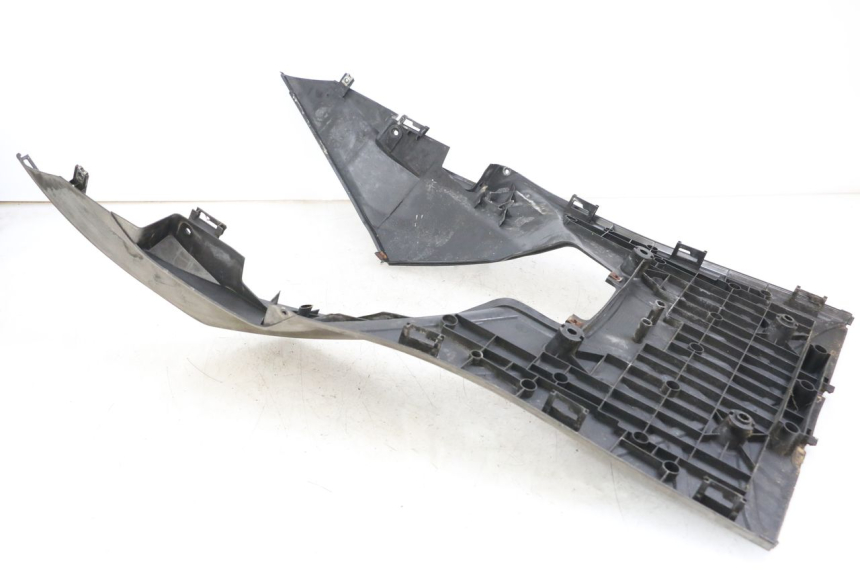 photo de FLOOR PANEL SYM JOYRIDE EVO 125 (2009 - 2016) - Zoom on usage condition