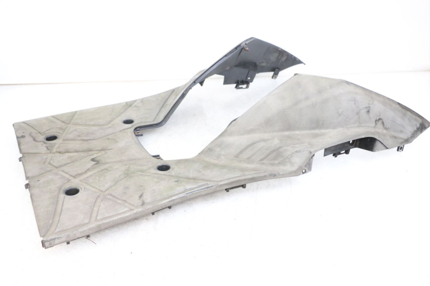 photo de FLOOR PANEL SYM JOYRIDE EVO 125 (2009 - 2016) - Surface and material condition