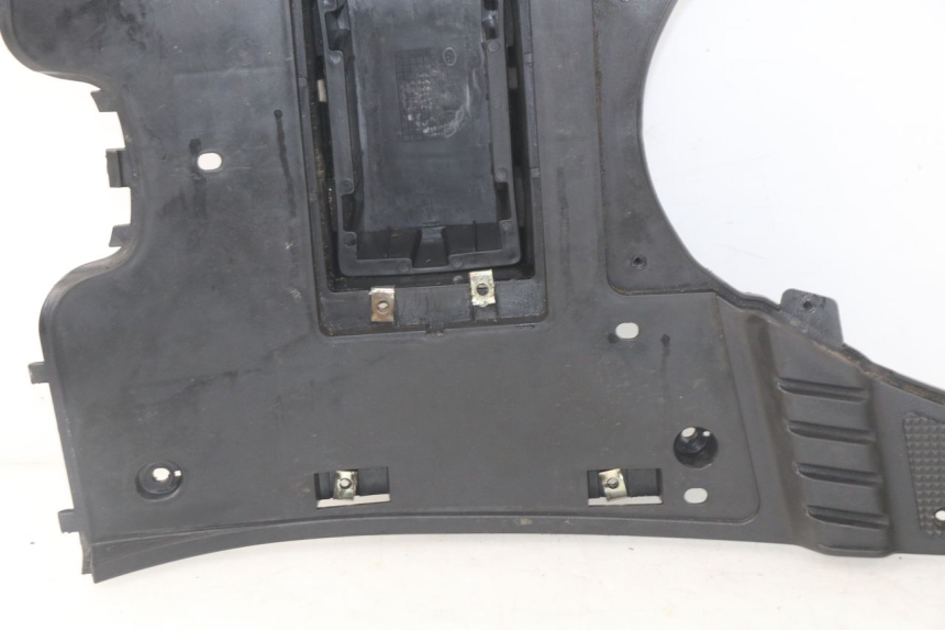 photo de FLOOR PANEL RIDE JUMP 2T 50 (2012 - 2017) - Fixing points details