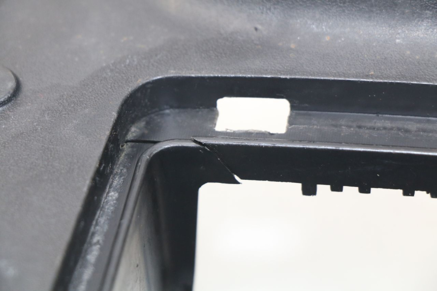 photo de FLOOR PANEL PEUGEOT KISBEE 2T 50 (2010 - 2017) - Fixing points details