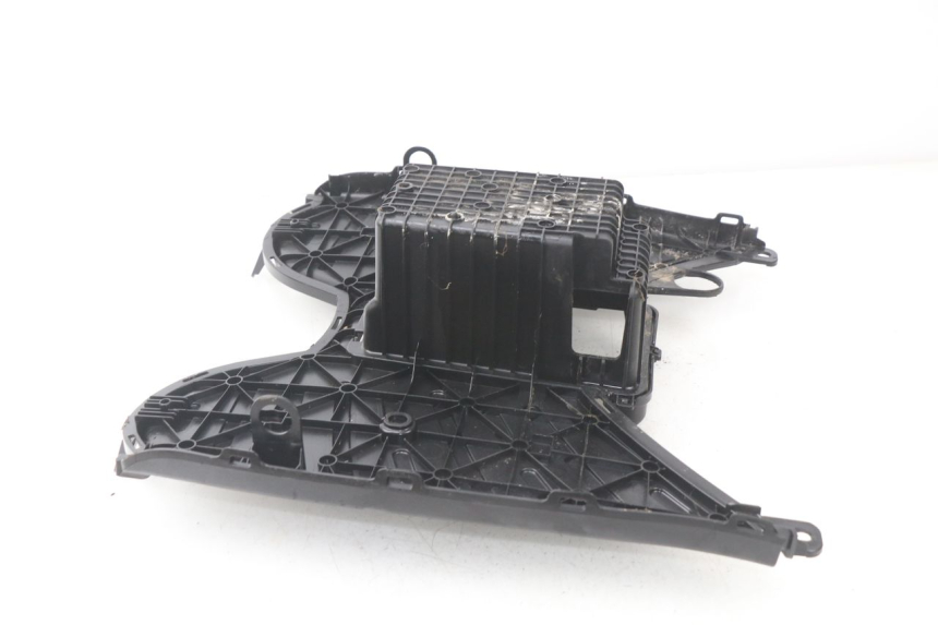 photo de FLOOR PANEL PEUGEOT KISBEE 2T 50 (2010 - 2017) - Alternative perspective