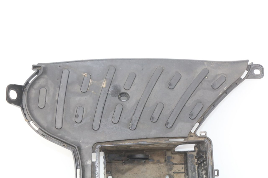 photo de FLOOR PANEL PEUGEOT KISBEE 2T 50 (2010 - 2017) - Surface and material condition