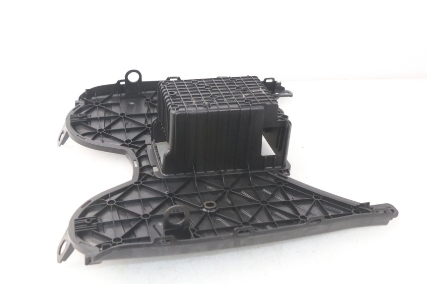 photo de FOOTREST PEUGEOT KISBEE 4T 50 (2010 - 2017) - Zoom on usage condition