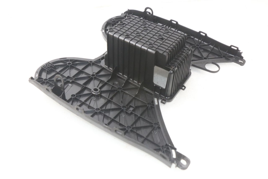 photo de FOOTREST PEUGEOT KISBEE 4T 50 (2018 - 2022) - Product overview