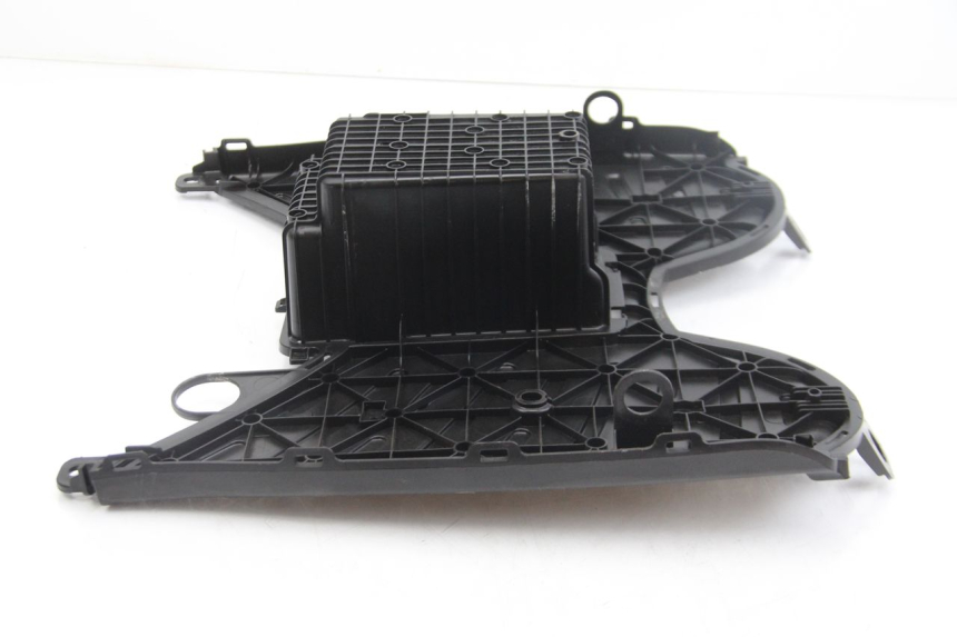 photo de FOOTREST PEUGEOT KISBEE 4T 50 (2018 - 2022) - Technical close-up