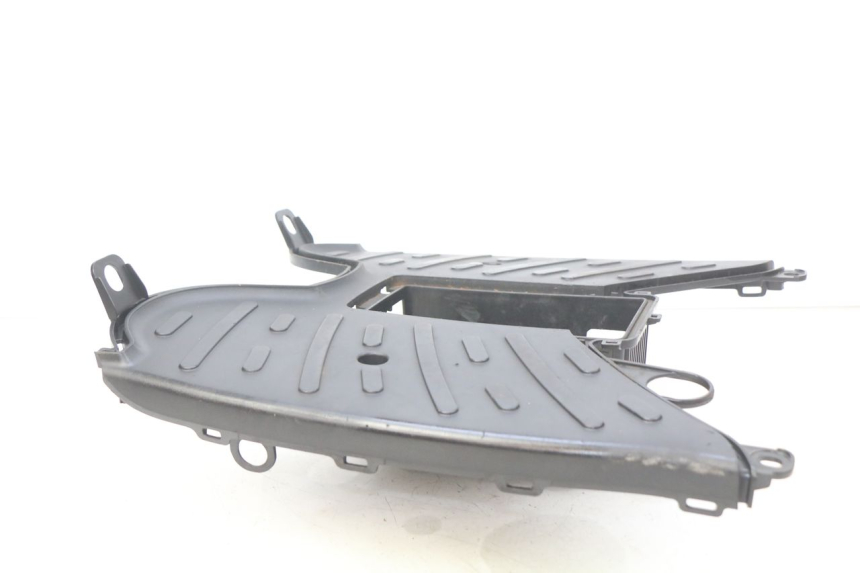 photo de FOOTREST PEUGEOT KISBEE 4T 50 (2010 - 2017) - Technical close-up