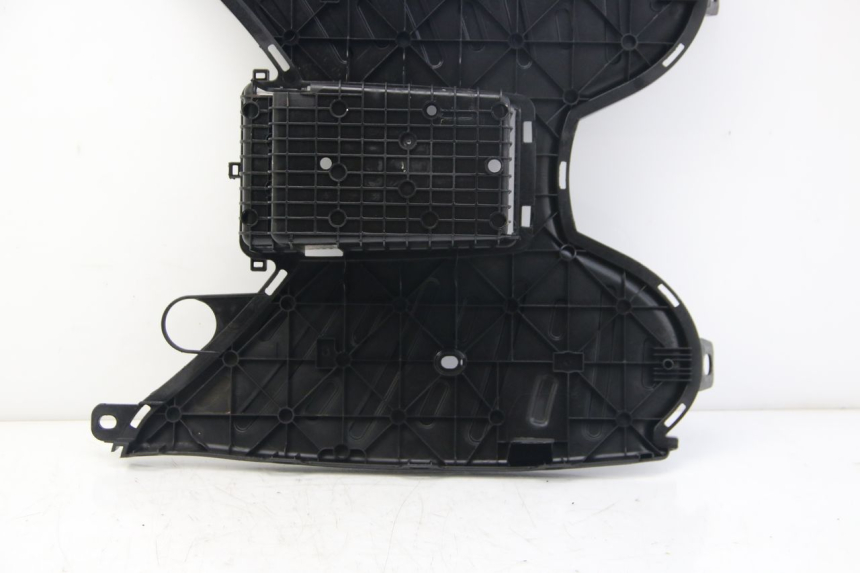 photo de FOOTREST PEUGEOT KISBEE 4T 50 (2018 - 2022) - Component detail