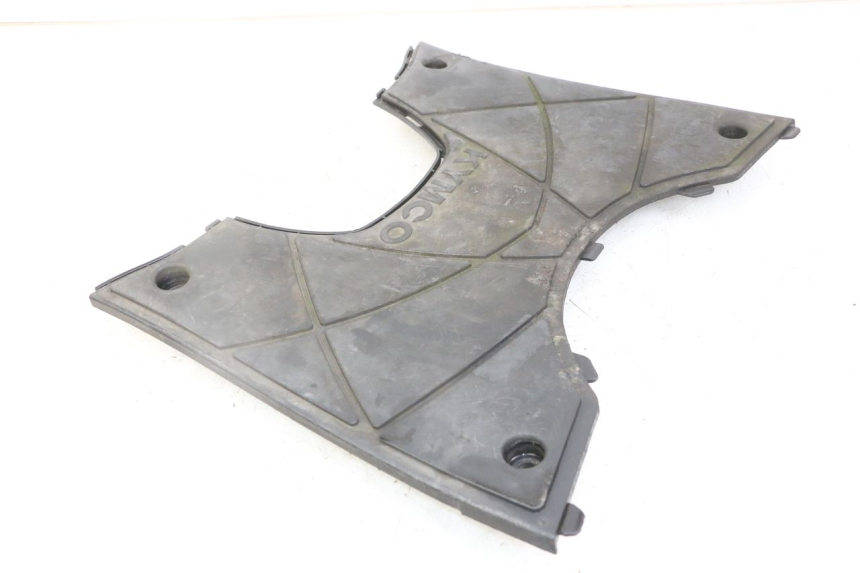 photo de FLOOR PANEL KYMCO DINK 4T 50 (2007 - 2018) - Zoom on usage condition