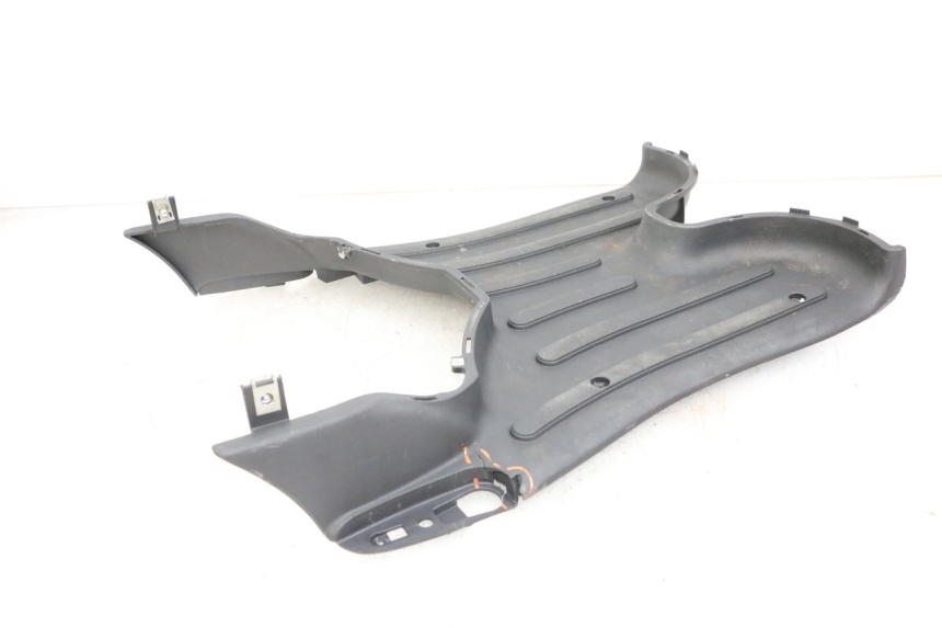 photo de FOOTREST PIAGGIO LIBERTY 4T 50 (2004 - 2008) - Fixing points details