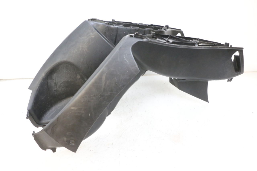 photo de FOOTREST PEUGEOT LUDIX 50 (2005 - 2007) - Fixing points details