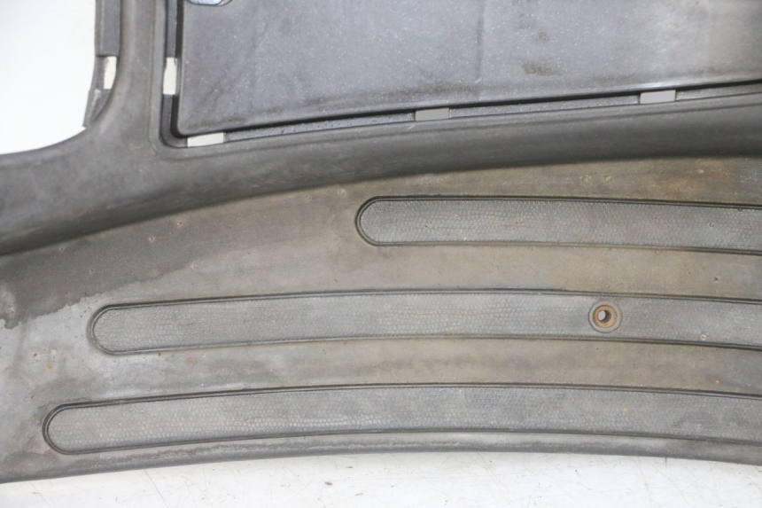 photo de FLOOR PANEL PIAGGIO LXV 4T 50 (2009 - 2013) - Alternative angle