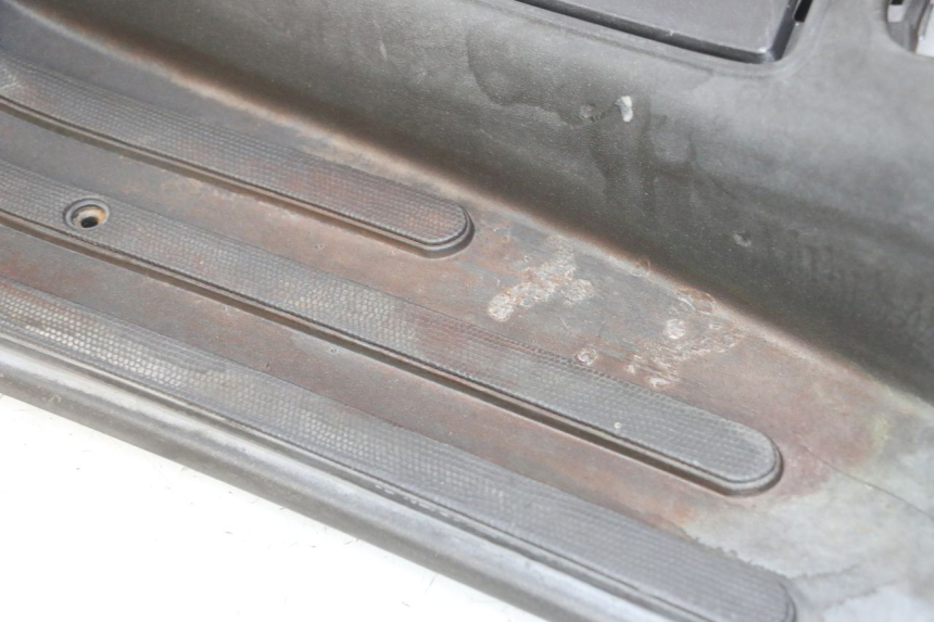 photo de FLOOR PANEL PIAGGIO LXV 4T 50 (2009 - 2013) - Checked used part