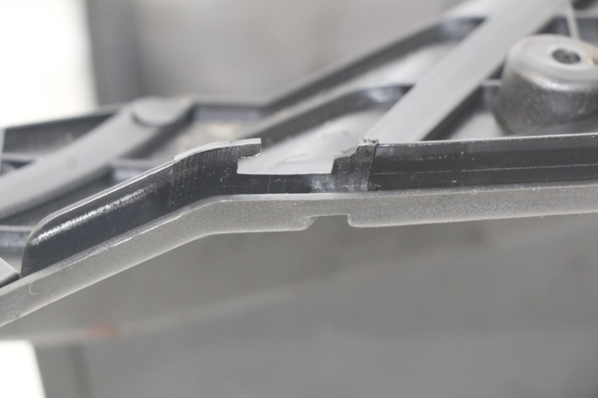 photo de FOOTREST EUROCKA MATADOR 4T 50 (2010 - 2016) - Surface and material condition