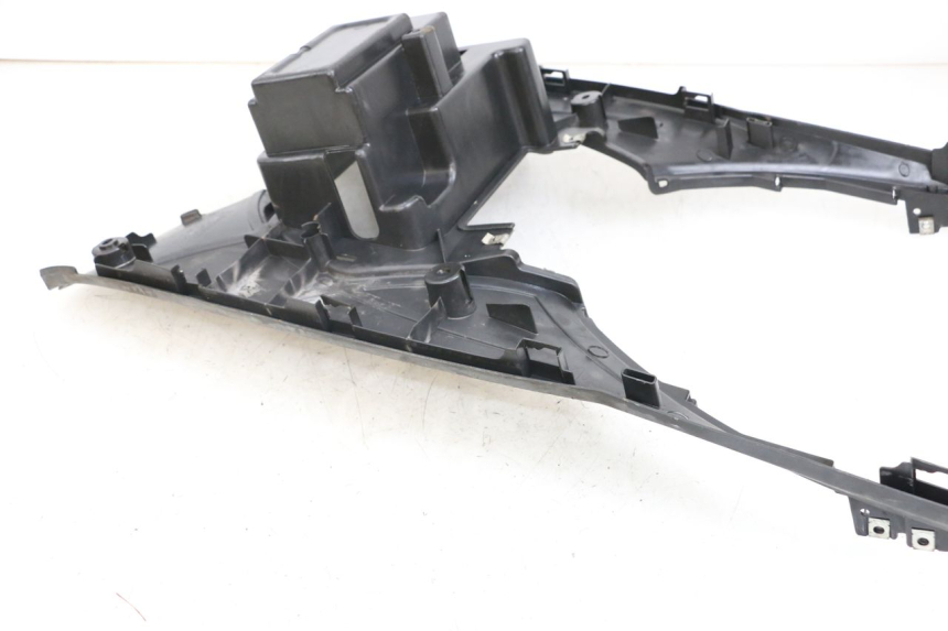 photo de FLOOR PANEL SYM MIO 50 (2005 - 2010) - Zoom on usage condition