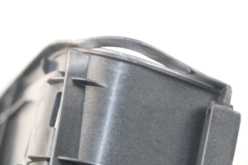 photo de FLOOR PANEL PIAGGIO NEW TYPHOON 50 (2010 - 2017) - Zoom on usage condition