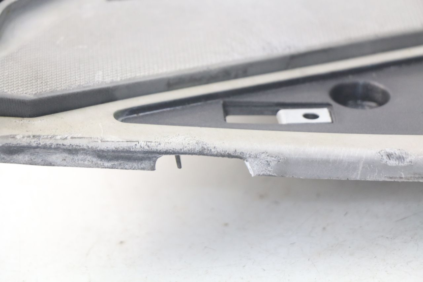 photo de FLOOR PANEL PIAGGIO NEW TYPHOON 50 (2010 - 2017) - Surface and material condition