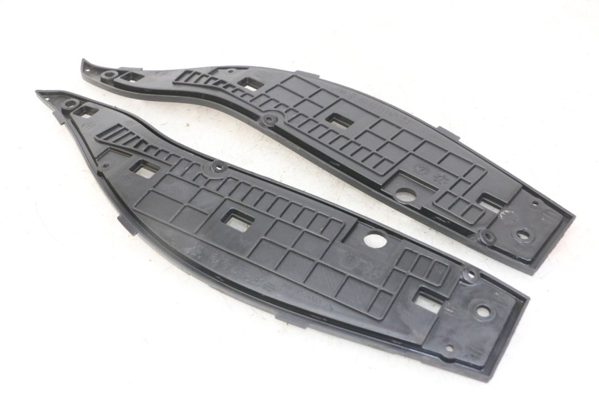 photo de FOOTREST GILERA NEXUS 125 (2009 - 2013) - Component detail