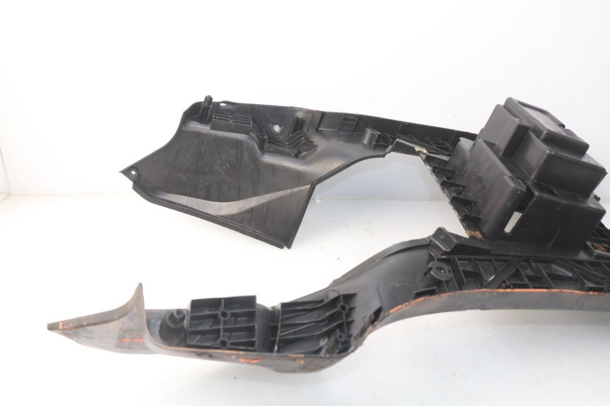 photo de FLOOR PANEL SYM ORBIT 2 4T 50 (2008 - 2017) - Component detail