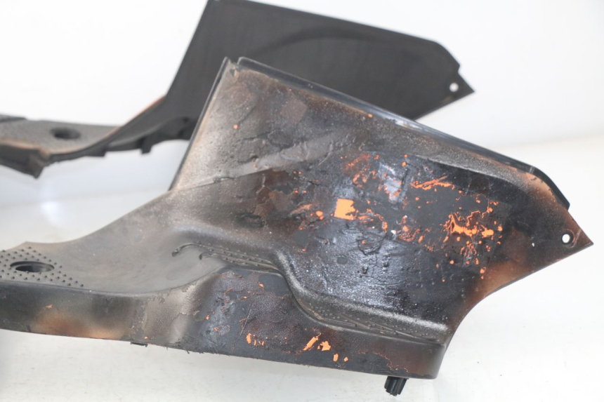 photo de FLOOR PANEL SYM ORBIT 2 4T 50 (2008 - 2017) - Fixing points details