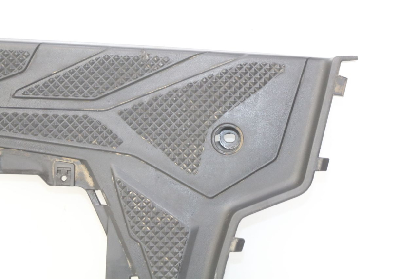 photo de FLOOR PANEL SYM ORBIT III 3 4T 50 (2021 - 2025) - Fixing points details