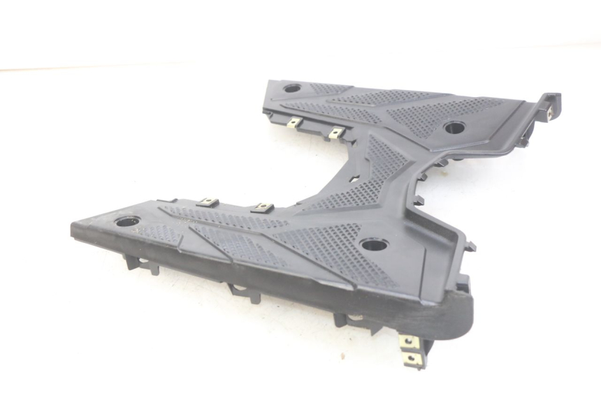 photo de FLOOR PANEL SYM ORBIT III 3 4T 50 (2021 - 2025) - Technical close-up