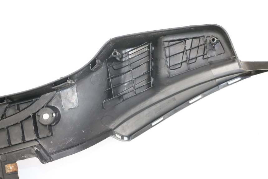 photo de FLOOR PANEL SYM ORBIT 50 (2008 - 2010) - Surface and material condition