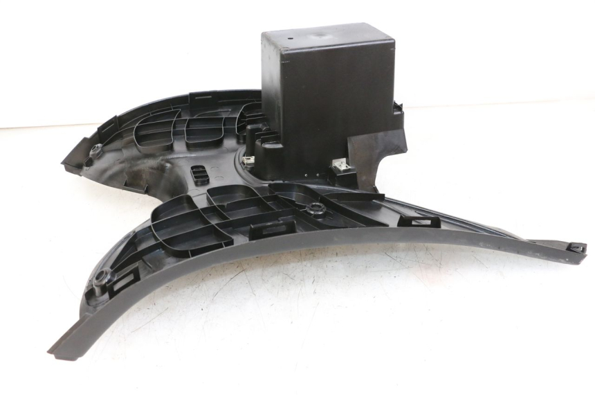 photo de FOOTREST PEUGEOT ELYSTAR 50 (2002 - 2014) - Component detail