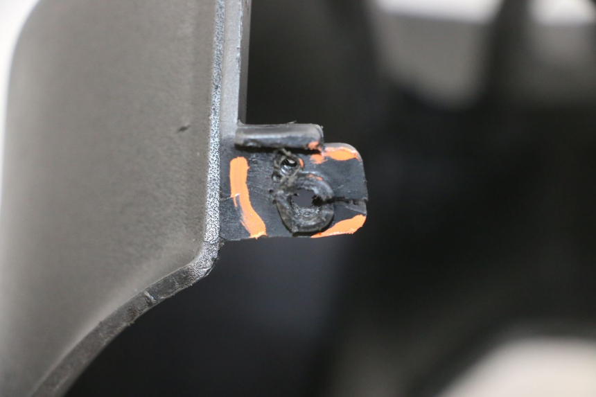 photo de FOOTREST PEUGEOT LUDIX 50 (2005 - 2007) - Component zoom