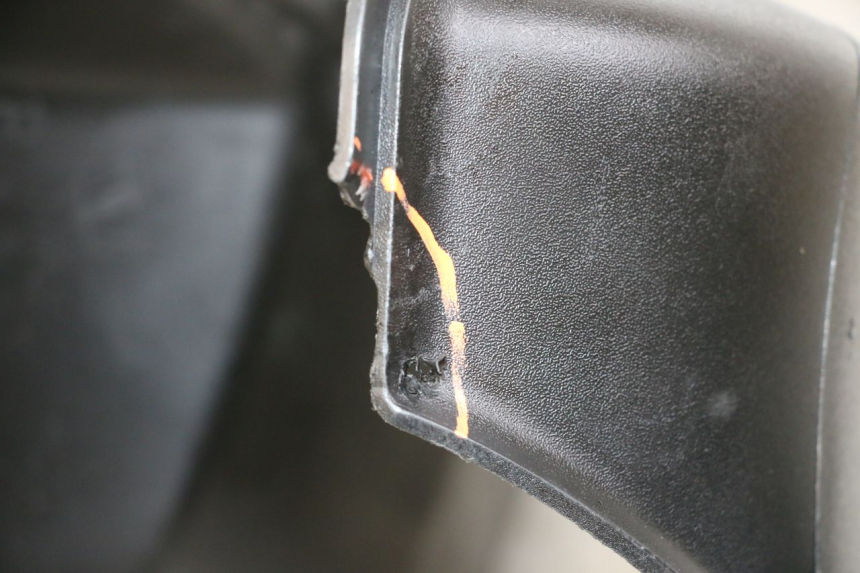 photo de FOOTREST PEUGEOT LUDIX 50 (2005 - 2007) - High-resolution close-up