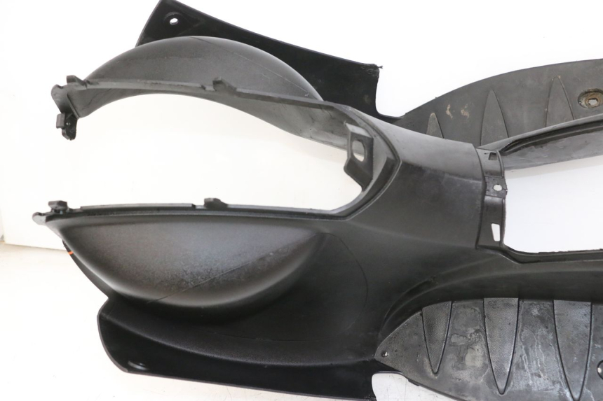 photo de FOOTREST PEUGEOT LUDIX 50 (2005 - 2007) - Detailed visual inspection