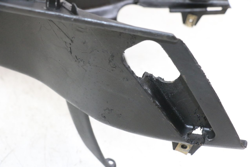 photo de FOOTREST PEUGEOT LUDIX 50 (2005 - 2007) - Fixing points details