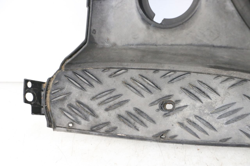 photo de FLOOR PANEL PEUGEOT SPEEDFIGHT 3 LC 2T 50 (2009 - 2015) - Focus on structure