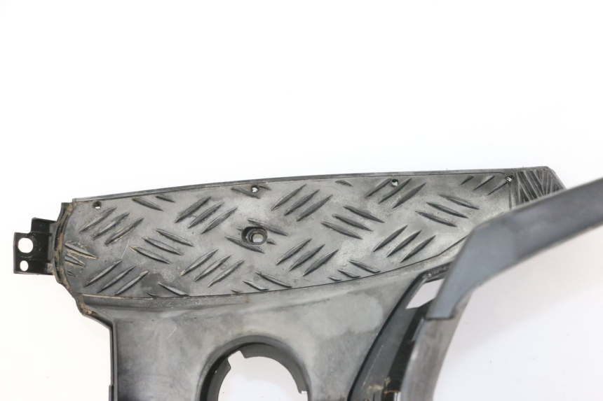 photo de FLOOR PANEL PEUGEOT SPEEDFIGHT 3 LC 2T 50 (2009 - 2015) - Zoom on usage condition