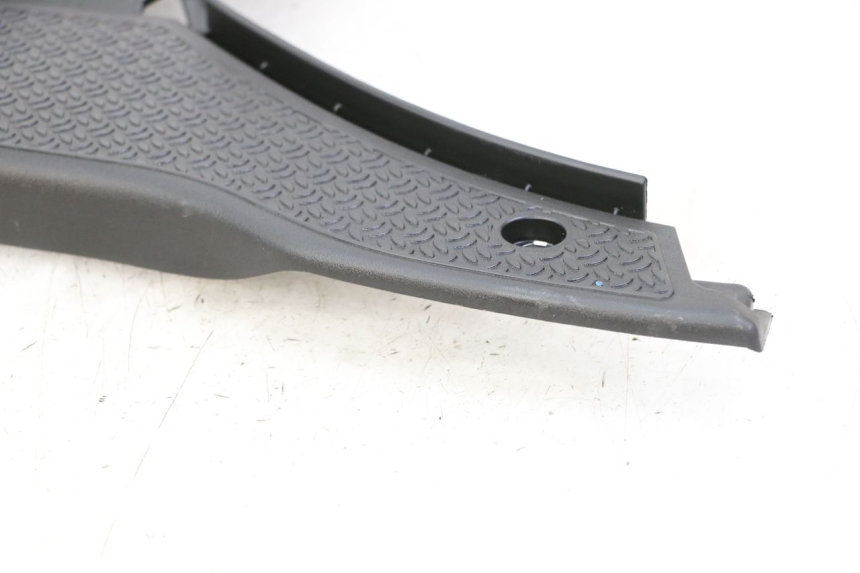 photo de FLOOR PANEL PIAGGIO NRG POWER PUREJET 50 (2018 - 2021) - Zoom on usage condition