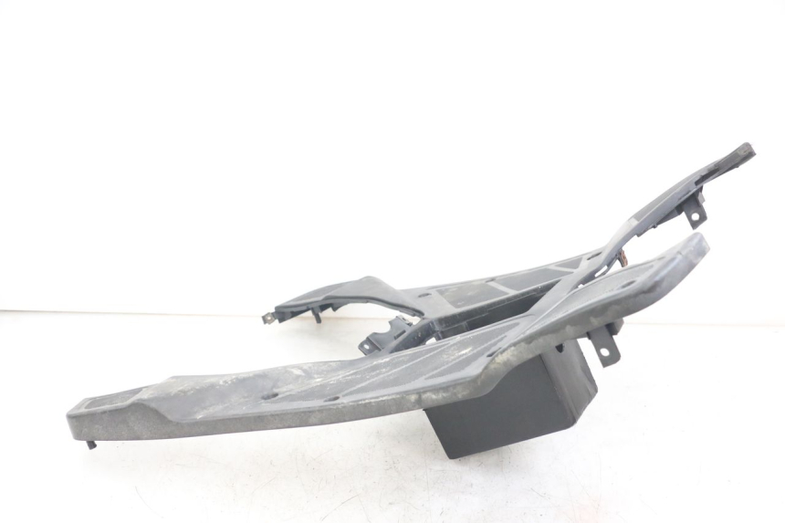 photo de FOOTREST KEEWAY RY6 2T 50 (2011 - 2019) - Fixing points details