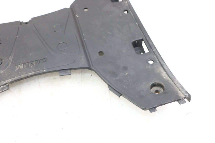 photo de FOOTREST DAELIM S3 125 (2010 - 2017) - Distinctive features