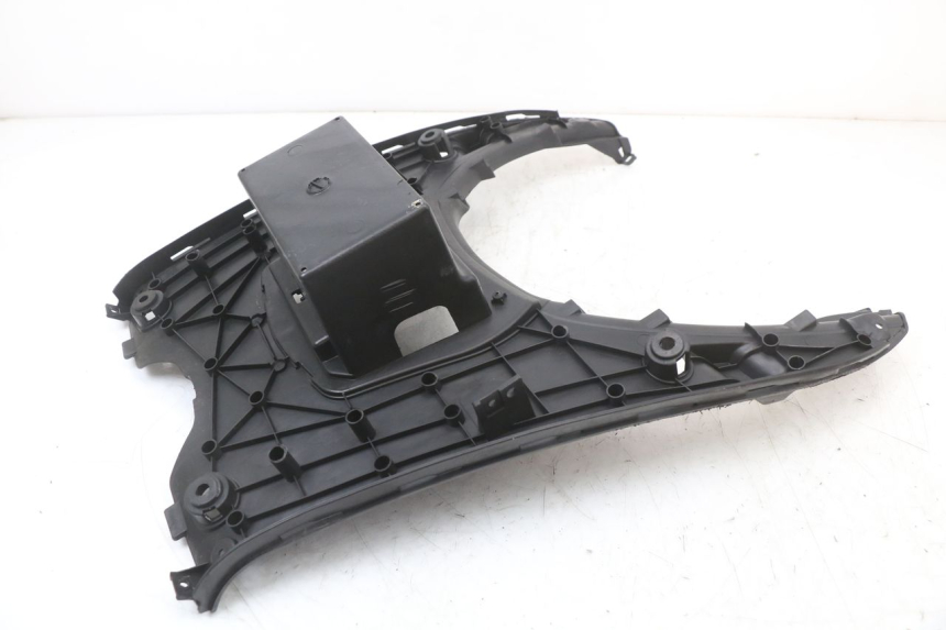 photo de FOOTREST JM MOTORS SANTANA 50 (2014 - 2023) - Surface and material condition