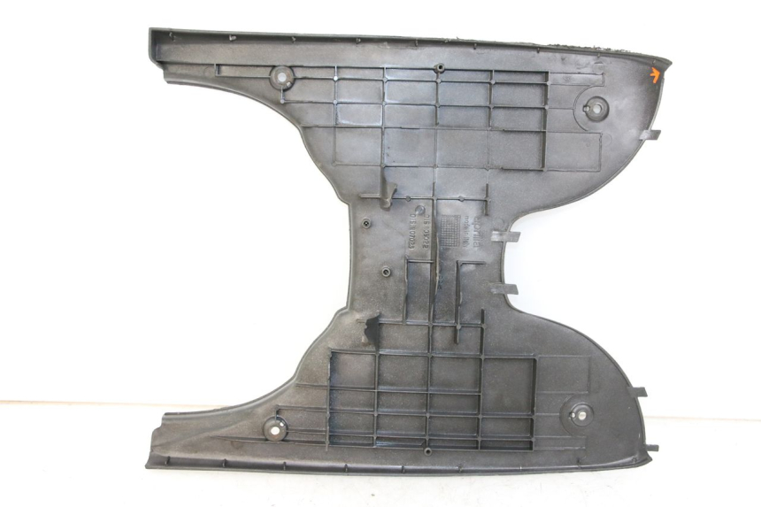 photo de FOOTREST APRILIA SCARABEO 100 (2003 - 2012) - Technical close-up