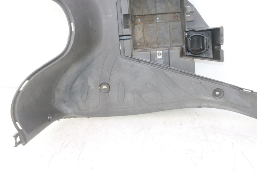 photo de FLOOR PANEL HONDA SH 125 (2001 - 2003) - Alternative perspective