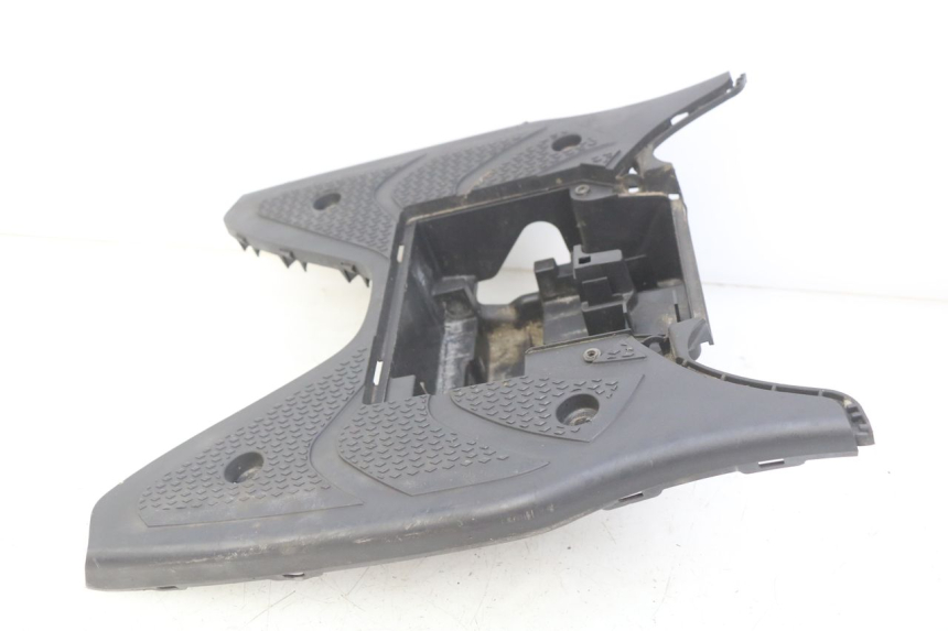 photo de FOOTREST SUZUKI SIXTEEN 125 (2008 - 2010) - Technical close-up