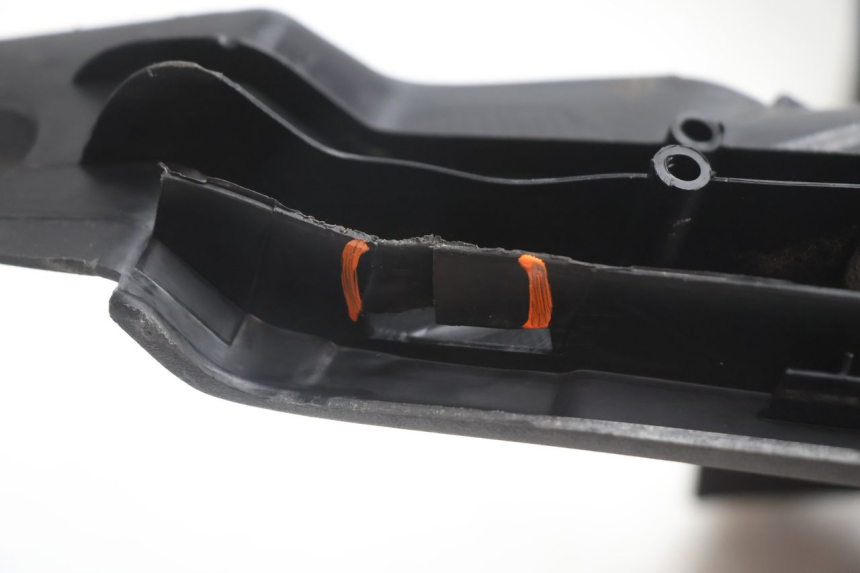 photo de FLOOR PANEL PEUGEOT SPEEDFIGHT 2 AC 50 (2000 - 2009) - Detailed visual inspection