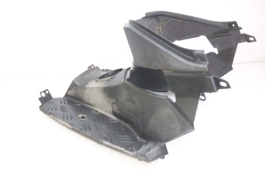 photo de FOOTREST PEUGEOT SPEEDFIGHT 3 AIR 50 (2009 - 2015) - Surface and material condition